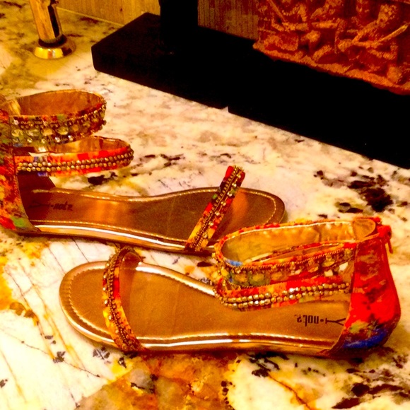 Fancy beaded multicolored sandals - Picture 4 of 7